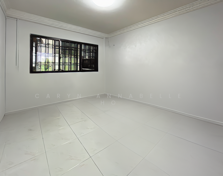 832 Woodlands Street 83 HDB Flat For Sale at S$ 868,000 | PropertyGuru Singapore - Bedroom