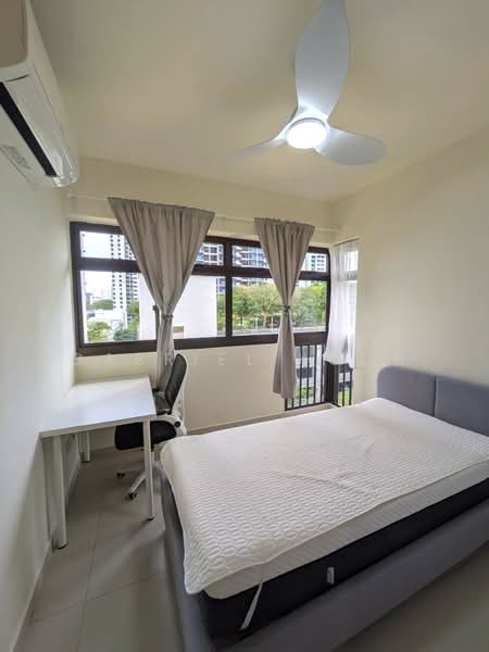 145 Lorong 2 Toa Payoh, 145 Lorong 2 Toa Payoh, 2 Bedrooms, 800 sqft, HDB Flat For Rent, by Gabriel Koon, 500081458 - Bedroom - PropertyGuru.com.sg