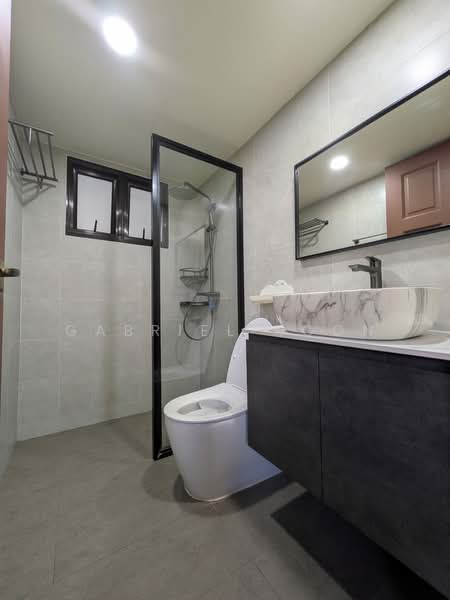 145 Lorong 2 Toa Payoh, 145 Lorong 2 Toa Payoh, 2 Bedrooms, 800 sqft, HDB Flat For Rent, by Gabriel Koon, 500081458 - Bathroom - PropertyGuru.com.sg