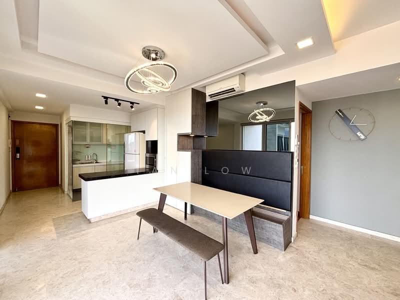 The Parc Condominium, 15 West Coast Walk, 4 Bedrooms, 1,464 sqft, Condominium For Rent, by Ian Low, 500081461 - Cosy dining room - PropertyGuru.com.sg