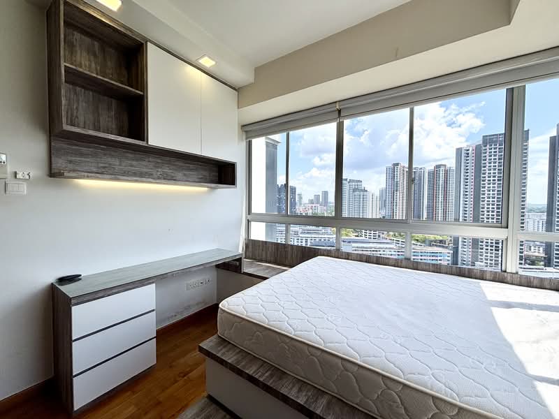 The Parc Condominium, 15 West Coast Walk, 4 Bedrooms, 1,464 sqft, Condominium For Rent, by Ian Low, 500081461 - 2nd bedroom pic 2 - PropertyGuru.com.sg