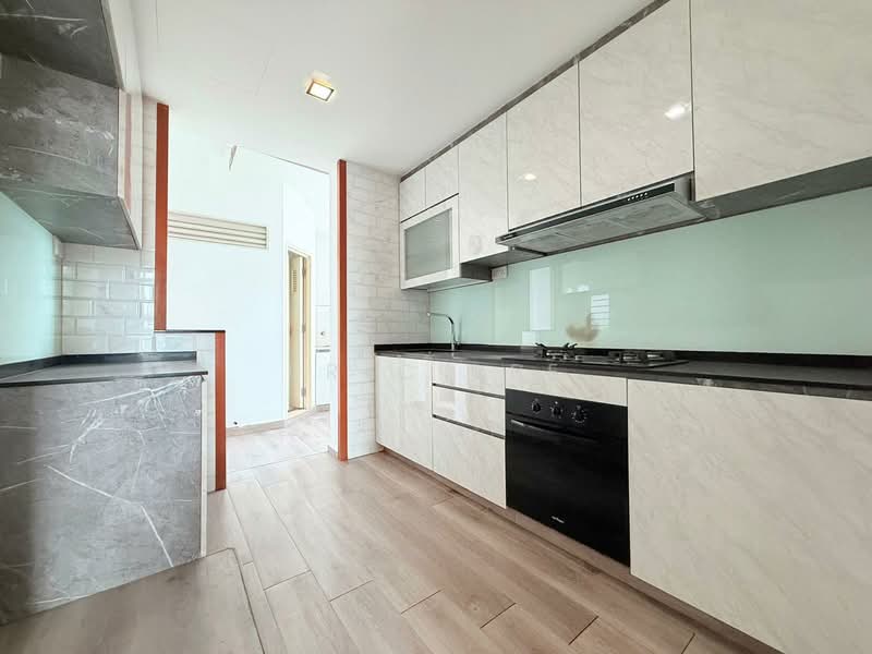 Lilydale Condominium For Sale at S$ 1,760,000 | PropertyGuru Singapore - Kitchen