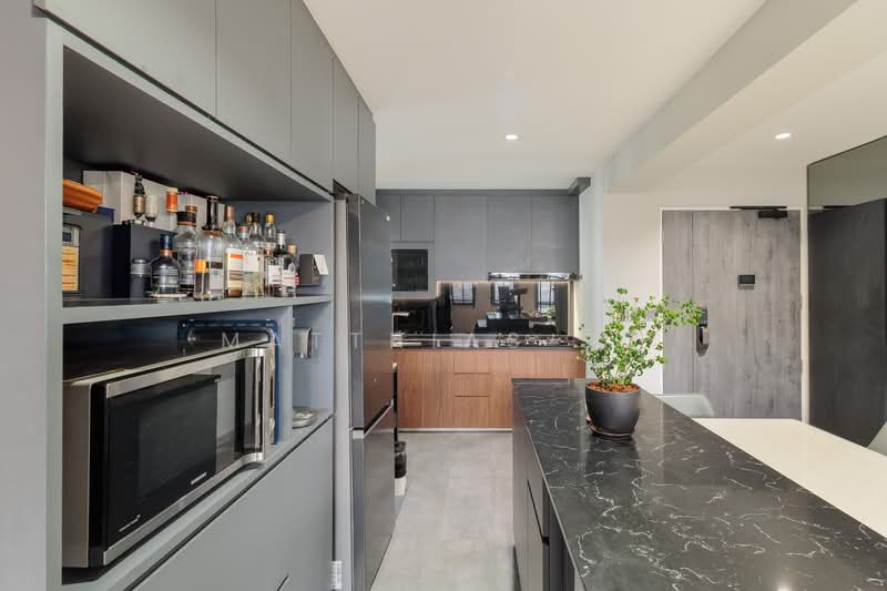 622B Tampines Avenue 12 HDB Flat For Sale at S$ 760,000 | PropertyGuru Singapore - Kitchen