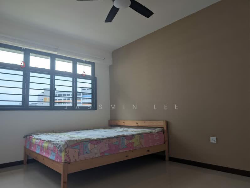 508A Yishun Avenue 4 HDB Flat For Sale at S$ 625,000 | PropertyGuru Singapore - Bedroom