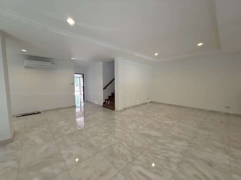 For Rent - Coronation Gardens