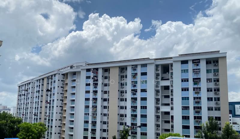 334 Woodlands Street 32 HDB Flat For Sale at S$ 519,990 | PropertyGuru Singapore - Exterior