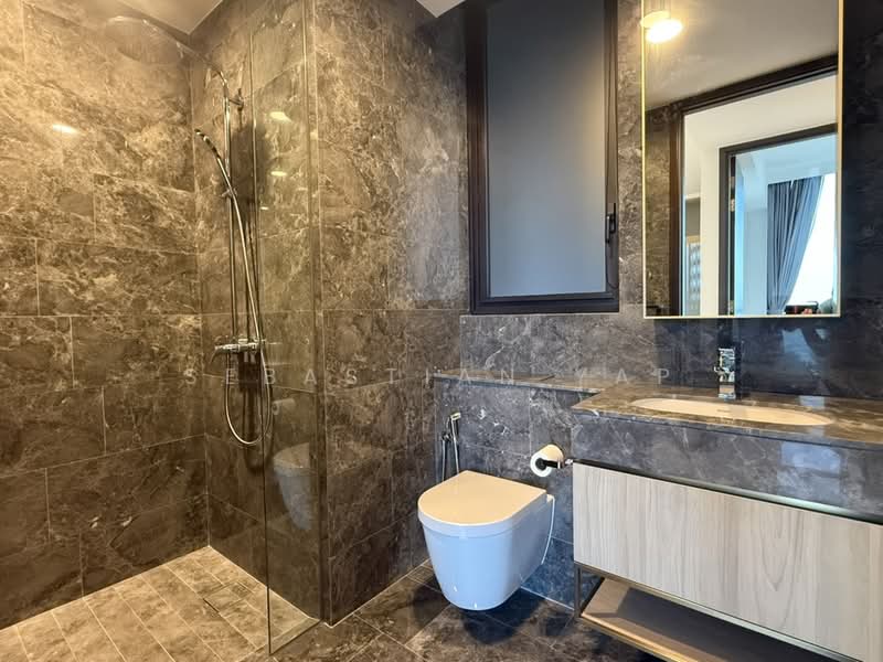 Meyer Mansion Condominium For Sale at S$ 6,088,000 | PropertyGuru Singapore - Bathroom 2