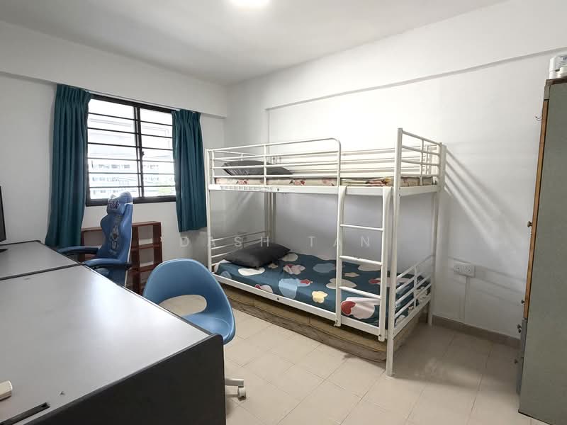 219 Bukit Batok Street 21, 219 Bukit Batok Street 21, 2 Bedrooms, 721 sqft, HDB Flat For Rent, by Dash Tan, 500081513 - Bedroom - PropertyGuru.com.sg