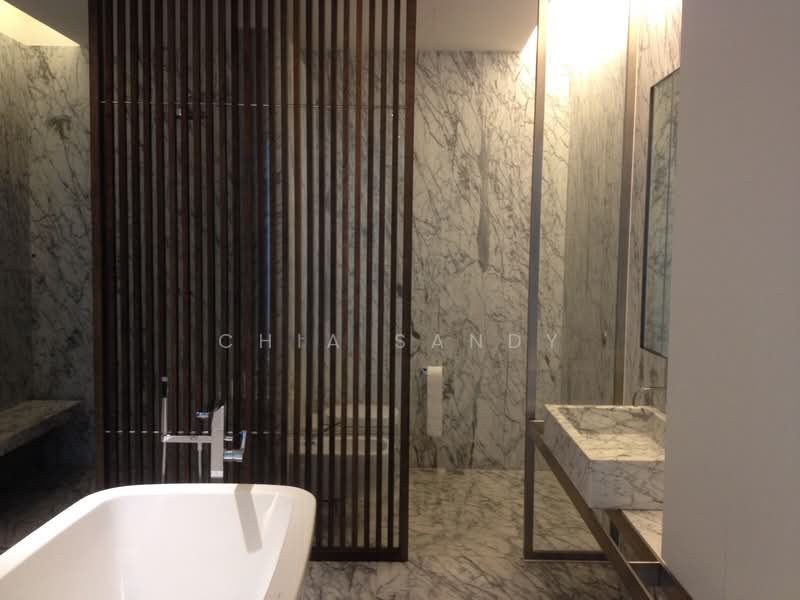 Nassim Park Residences Condominium For Sale at S$ 21,000,000 | PropertyGuru Singapore - Bathroom