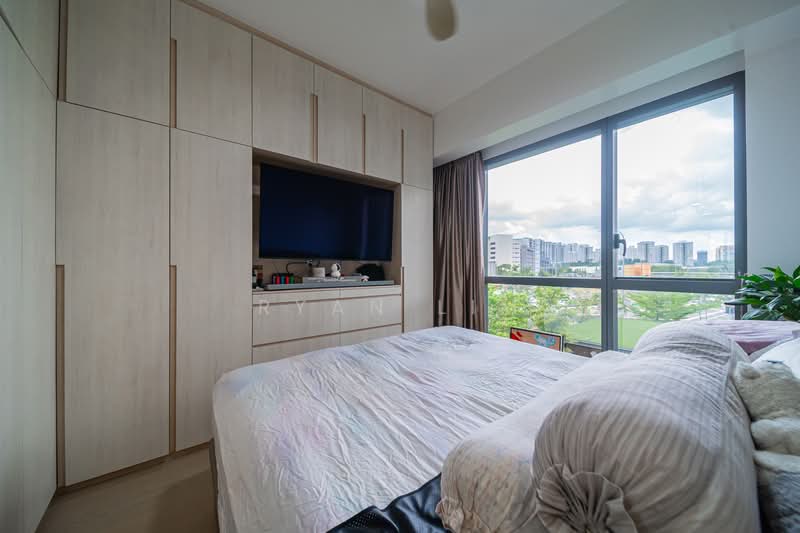 JadeScape Condominium For Sale at S$ 2,750,000 | PropertyGuru Singapore - Master Bedroom
