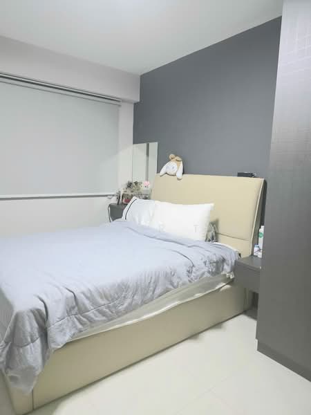 675D Yishun Avenue 4 HDB Flat For Sale at S$ 648,000 | PropertyGuru Singapore - Bedroom