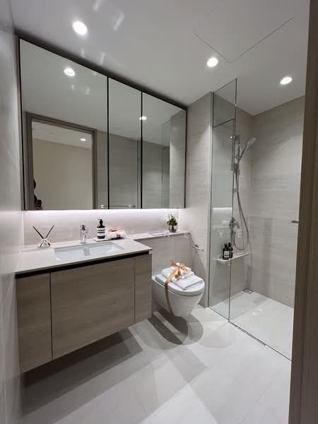 Narra Residences Condominium For Sale at S$ 3,957,000 | PropertyGuru Singapore - Bathroom