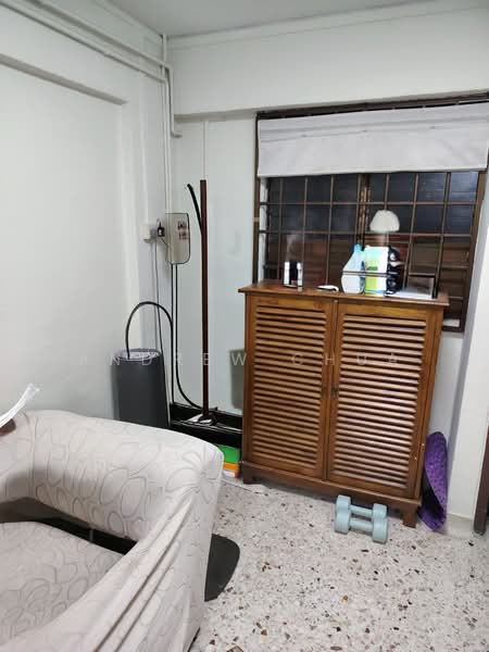 504 Ang Mo Kio Avenue 8, 504 Ang Mo Kio Avenue 8, 2 Bedrooms, 882 sqft, HDB Flat For Rent, by Andrew Chua, 500081576 - Living Room - PropertyGuru.com.sg