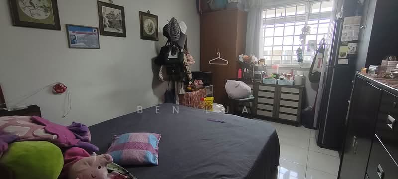 411 Woodlands Street 41 HDB Flat For Sale at S$ 1,180,000 | PropertyGuru Singapore - Bedroom