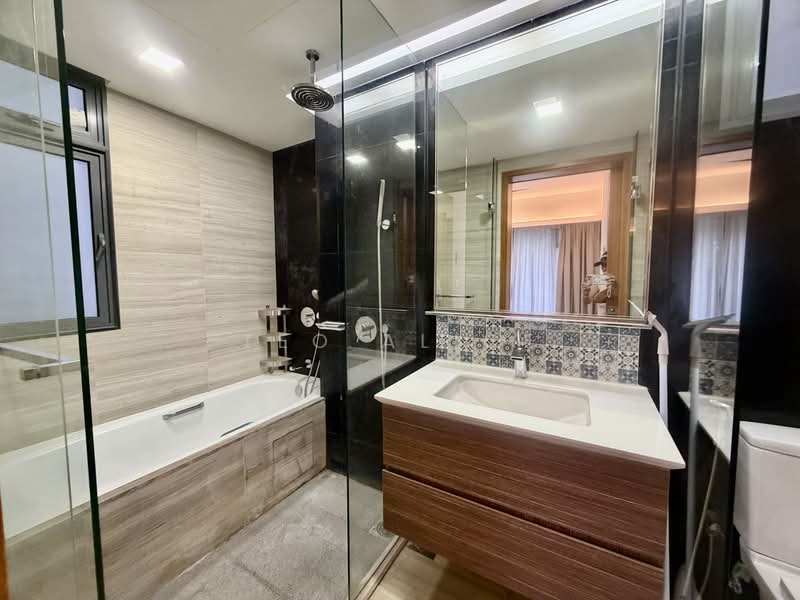 Watertown Condominium For Sale at S$ 2,600,000 | PropertyGuru Singapore - Bathroom