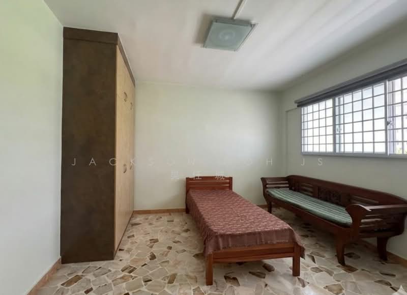 329 Jurong East Avenue 1, 329 Jurong East Avenue 1, 2 Bedrooms, 796 sqft, HDB Flat For Rent, by Jackson Goh JS  吴任城, 500081603 - Bedroom - PropertyGuru.com.sg