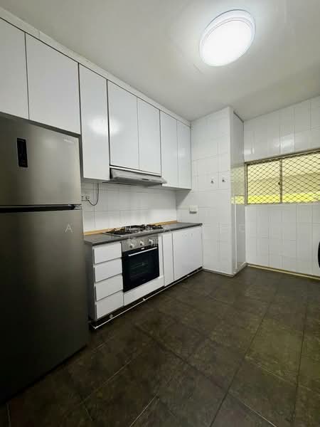 Ridgewood Condominium, 61 Mount Sinai Drive, 4 Bedrooms, 3,800 sqft, Condominium For Rent, by Anthea Yeo 杨丽娇, 500081605 - Kitchen - PropertyGuru.com.sg