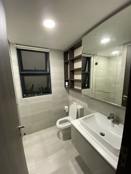 Lake Grande, 2 Jurong Lake Link, 4 Bedrooms, 1,012 sqft, Condominium For Rent, by Elena Au, 500081613 - Bathroom - PropertyGuru.com.sg