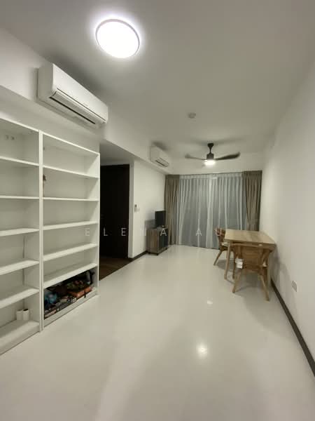 Lake Grande, 2 Jurong Lake Link, 4 Bedrooms, 1,012 sqft, Condominium For Rent, by Elena Au, 500081613 - Living Room - PropertyGuru.com.sg