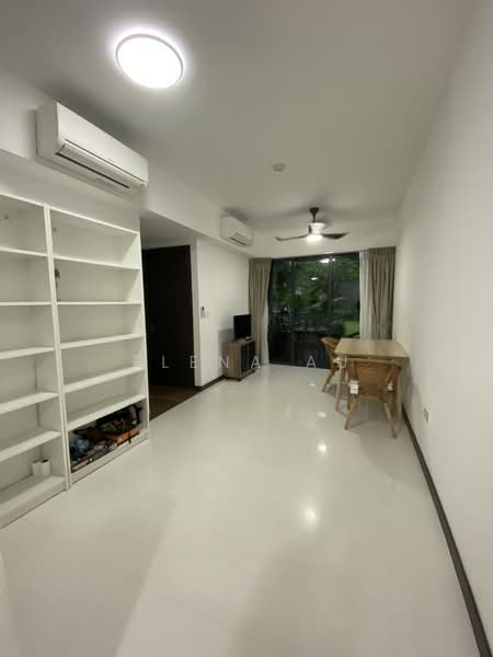 Lake Grande, 2 Jurong Lake Link, 4 Bedrooms, 1,012 sqft, Condominium For Rent, by Elena Au, 500081613 - Living Room - PropertyGuru.com.sg