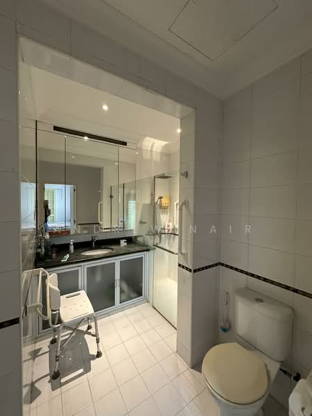 Begonia Drive, , 4 Bedrooms, 2,500 sqft, Semi-Detached House For Rent, by Andrew Nair, 500081615 - Bathroom - PropertyGuru.com.sg
