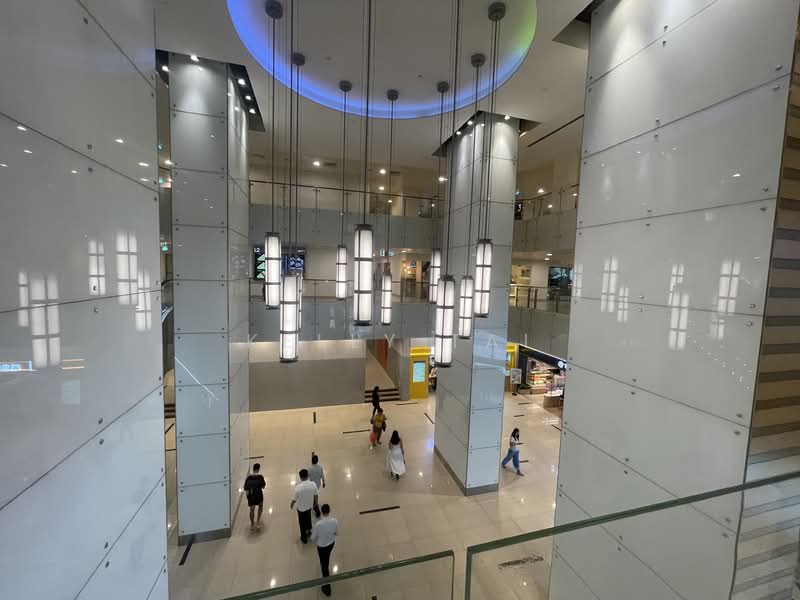 International Plaza, 10 Anson Road, Chinatown / Tanjong Pagar, 1,066 sqft, Mall Shop For Sale, by Kelly Tai, 500081627 - Interior - CommercialGuru.com.sg