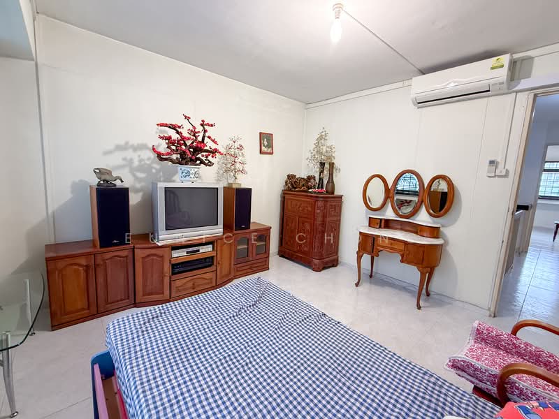 163 Jalan Teck Whye, 163 Jalan Teck Whye, 3 Bedrooms, 143 sqft, HDB Flat For Rent, by Eunice Chong, 500081629 - Bedroom - PropertyGuru.com.sg