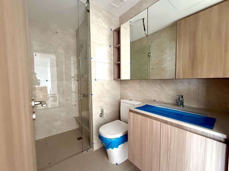 The Botany at Dairy Farm Condominium For Sale at S$ 1,750,000 | PropertyGuru Singapore - Bathroom