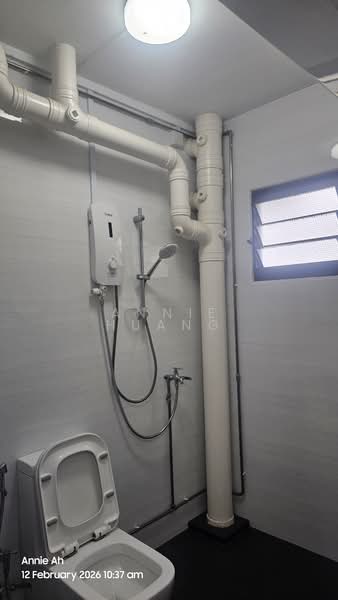 694C Woodlands Drive 62 HDB Flat For Sale at S$ 745,000 | PropertyGuru Singapore - Bathroom