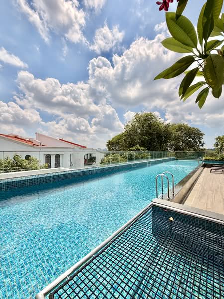 Dunearn 386 Condominium For Sale at S$ 3,350,000 | PropertyGuru Singapore - Exterior