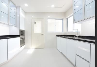 For Rent - Nassim Jade