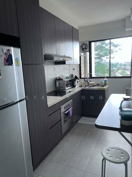 Hillcrest Arcadia Condominium For Sale at S$ 1,299,000 | PropertyGuru Singapore - Kitchen