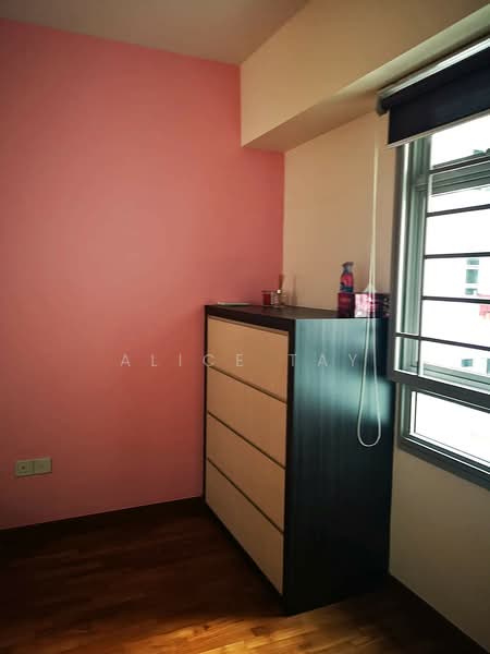 303A Punggol Central HDB Flat For Sale at S$ 769,000 | PropertyGuru Singapore - Bedroom