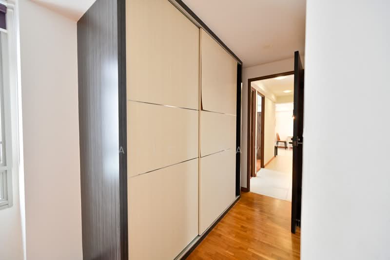 303A Punggol Central, 303A Punggol Central, 3 Bedrooms, 1,001 sqft, HDB Flat For Sale, by Alice Tay, 500081664 - Corridor - PropertyGuru.com.sg