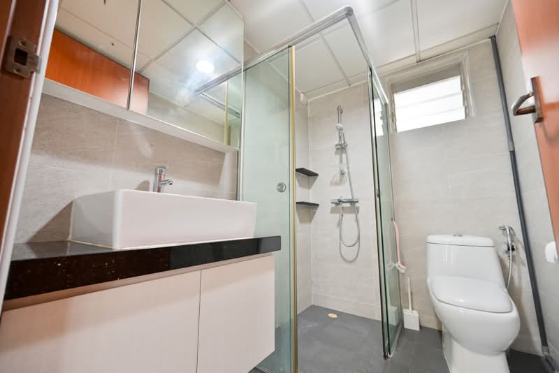303A Punggol Central, 303A Punggol Central, 3 Bedrooms, 1,001 sqft, HDB Flat For Sale, by Alice Tay, 500081664 - Bathroom - PropertyGuru.com.sg