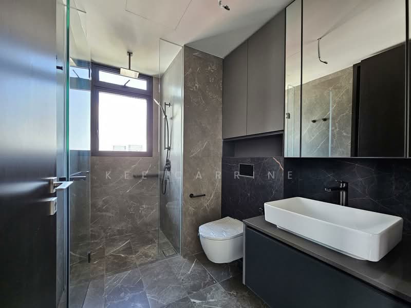 Irwell Hill Residences, 2 Irwell Hill, 2 Bedrooms, 624 sqft, Condominium For Rent, by Kee Carrine, 500081680 - Bathroom - PropertyGuru.com.sg