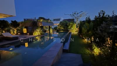 For Sale - Greenleaf Estate • Botanical Greenery • Prime Holland Vicinity