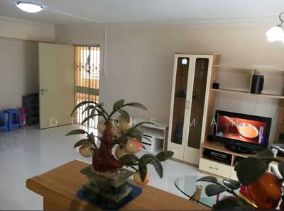 For Sale - 337 Tampines Street 32