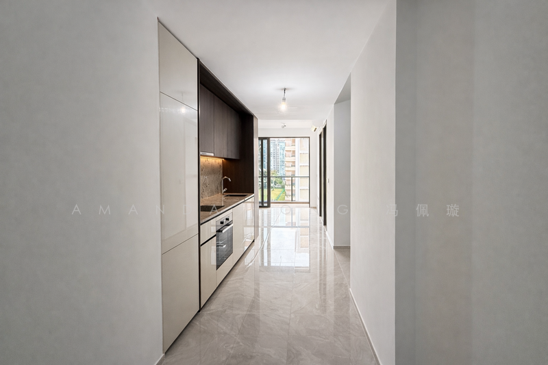 Premium 1 Bedroom + Study in Prime East Location | Walk to MRT & Amenities! Condominium For Sale at S$ 1,499,999 | PropertyGuru Singapore - Kitchen