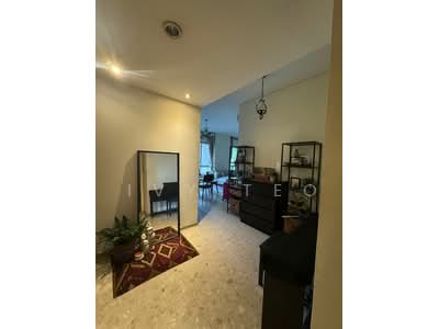 For Rent - UE Square