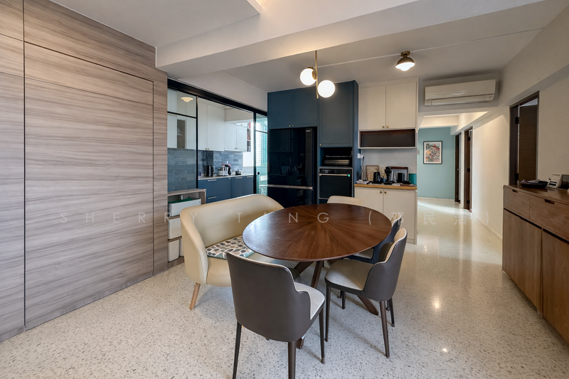 81 Lorong 4 Toa Payoh HDB Flat For Sale at S$ 1,299,999 | PropertyGuru Singapore - Dining Room