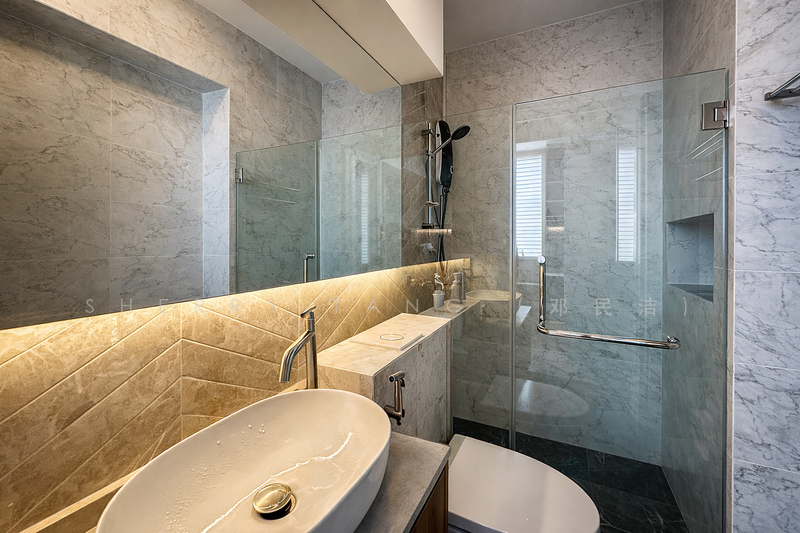 81 Lorong 4 Toa Payoh HDB Flat For Sale at S$ 1,299,999 | PropertyGuru Singapore - Bathroom
