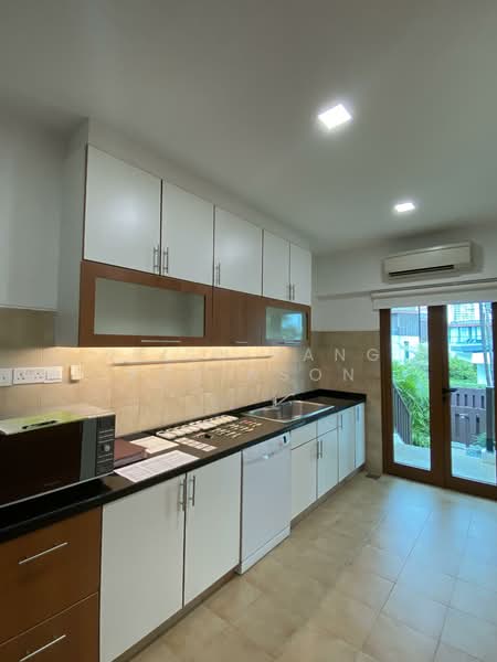 Barker Road, Barker Road, 5 Bedrooms, 2,800 sqft, Cluster House For Rent, by Kelly Tang Robinson, 500081743 - PropertyGuru.com.sg