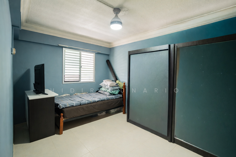 102 Woodlands Street 13 HDB Flat For Sale at S$ 435,000 | PropertyGuru Singapore - Bedroom