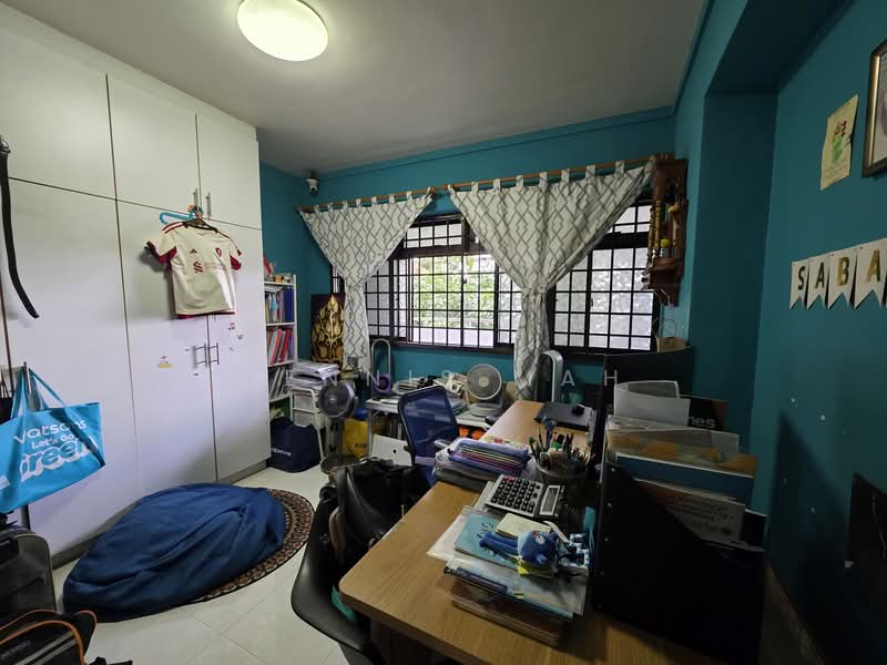 574 Hougang Street 51 HDB Flat For Sale at S$ 655,000 | PropertyGuru Singapore - Study