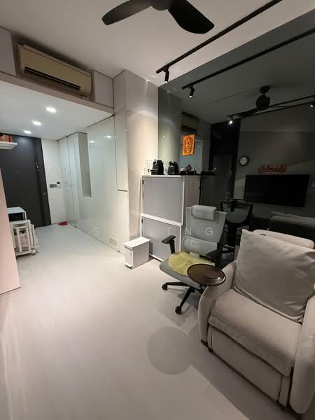 Skysuites @ Anson, 8 Enggor Street, 1 Bedroom, 398 sqft, Condominium For Rent, by Sky Tng, 500081765 - Living Room - PropertyGuru.com.sg