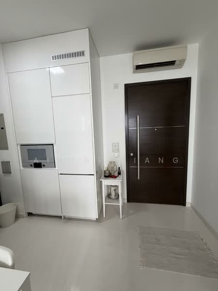 Eon Shenton, 70 Shenton Way, 2 Bedrooms, 1,045 sqft, Condominium For Rent, by Airene Liang, 500081766 - PropertyGuru.com.sg