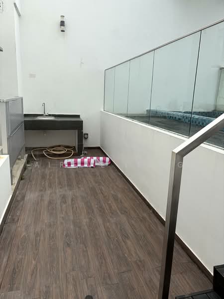 Eon Shenton, 70 Shenton Way, 2 Bedrooms, 1,045 sqft, Condominium For Rent, by Airene Liang, 500081766 - PropertyGuru.com.sg