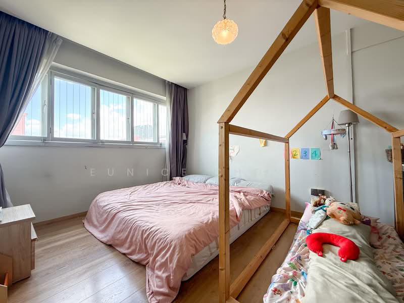 431 Ang Mo Kio Avenue 10 HDB Flat For Sale at S$ 799,000 | PropertyGuru Singapore - Bedroom