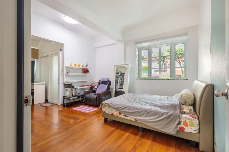 Mera Gardens Corner Terrace For Sale at S$ 4,300,000 | PropertyGuru Singapore - Bedroom